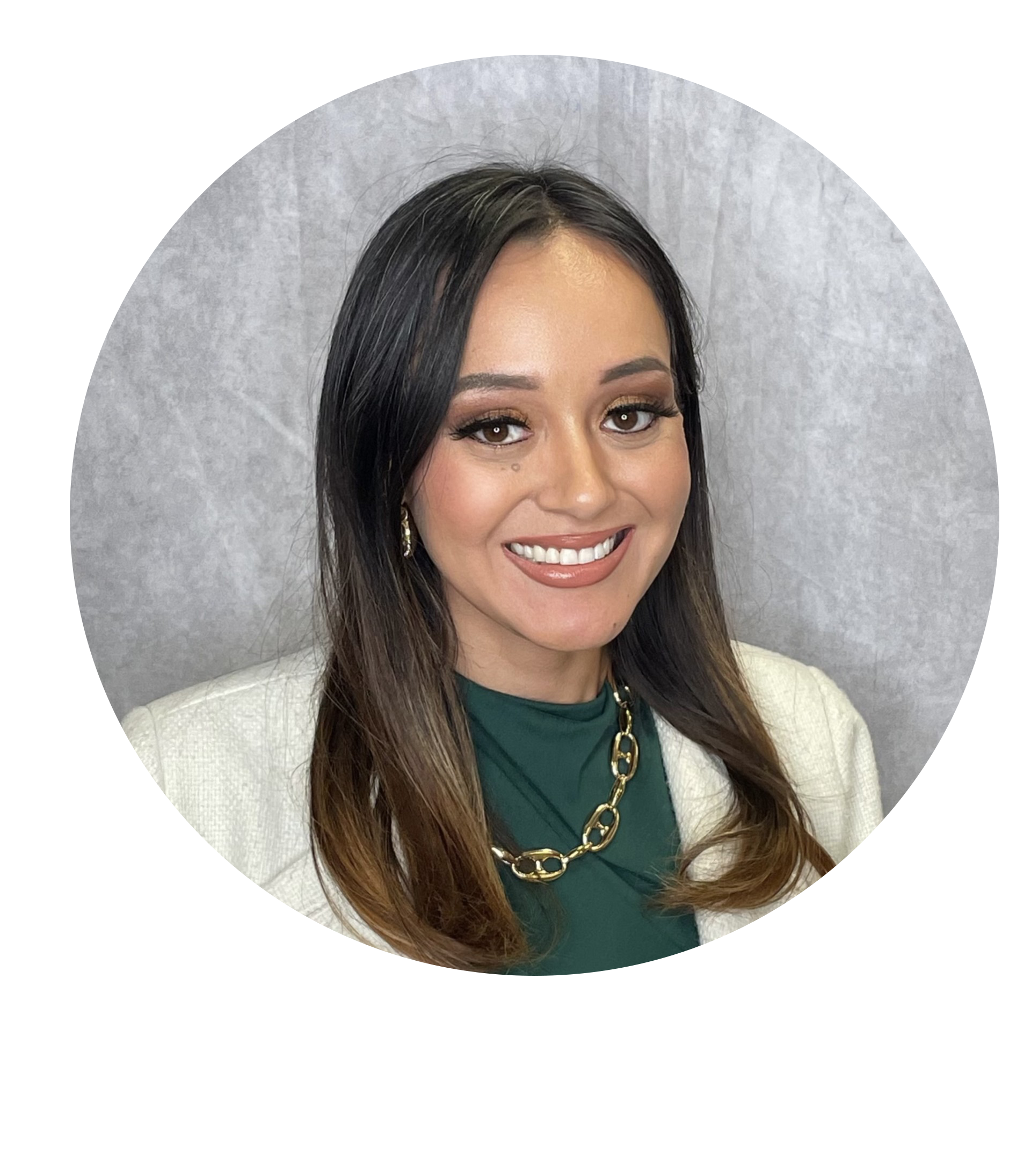 Photo of Jessica Acuna in a Professional Headshot