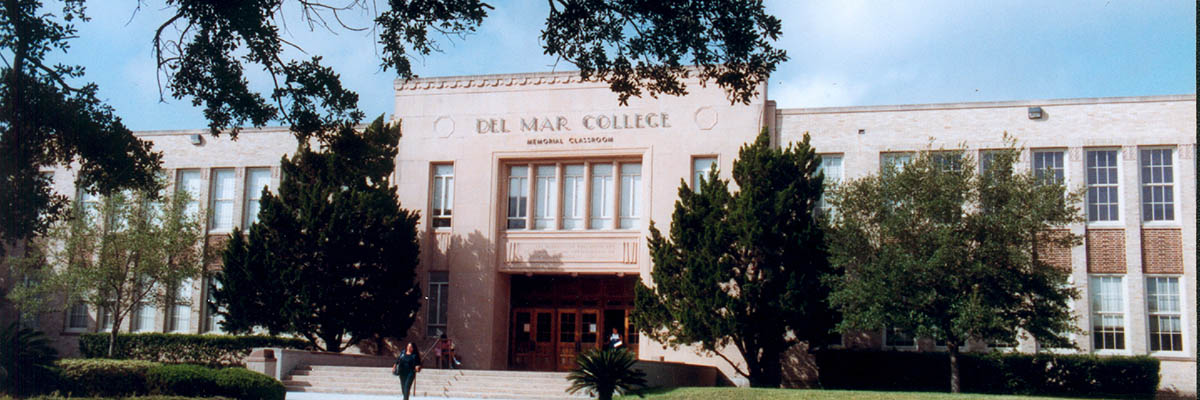 Photo of Memorial Building